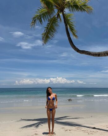 Full leaked Alannalouise private photo