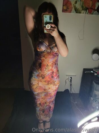 Full leaked Alaskasweets private photo