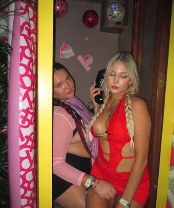 Full leaked Alayna private photo