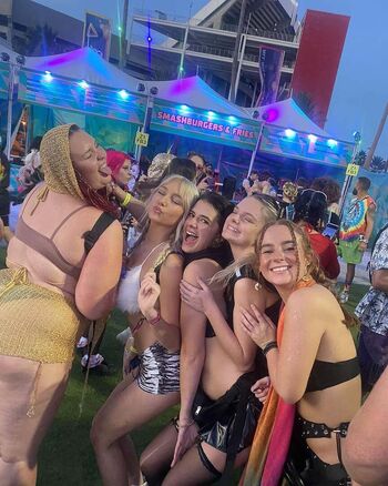 Full leaked Alayna private photo