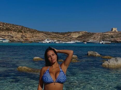 Full leaked Albaagdiazz private photo
