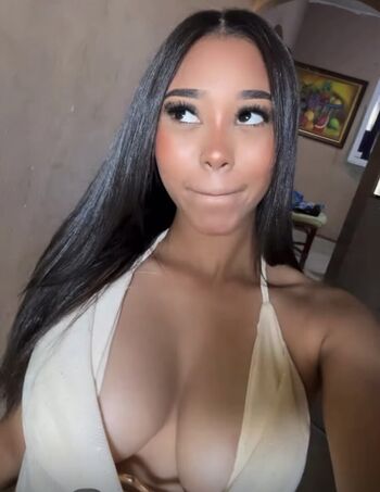 Full leaked Albeilly private photo