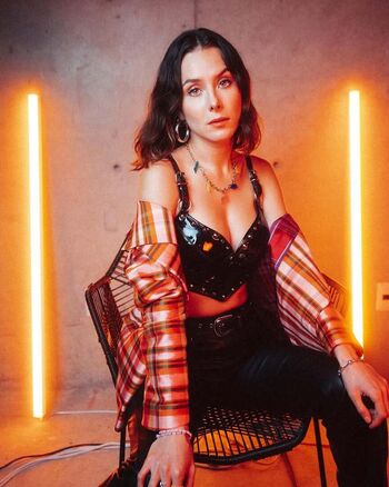 Ale Garcia Alegarcia_Of