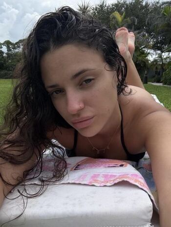 Full leaked Aleaarose private photo