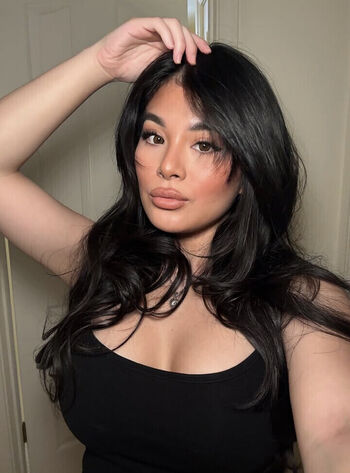 Full leaked Aleenatran private photo