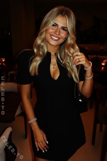 Full leaked Alenamlr private photo