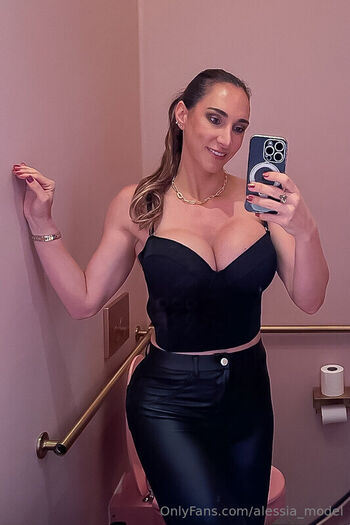 Full leaked Alessia model page private photo