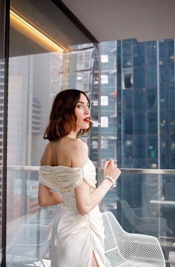 Full leaked Alexa chung page private photo