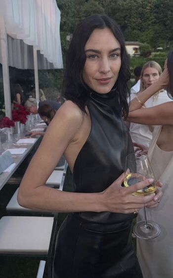 Full leaked Alexa chung private photo
