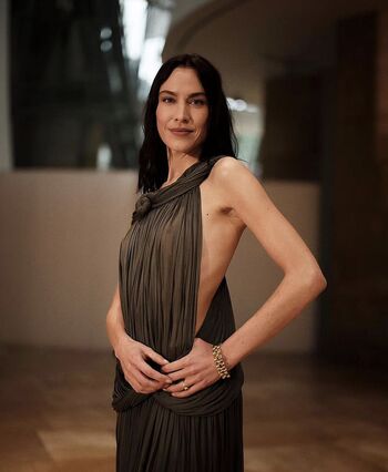 Full leaked Alexa chung private photo