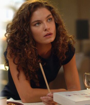 Full leaked Alexa davalos private photo