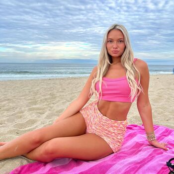 Full leaked Alexa reed private photo