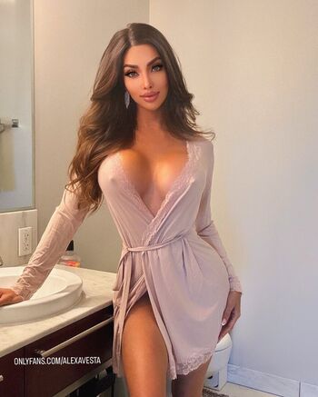 Full leaked Alexa vesta private photo