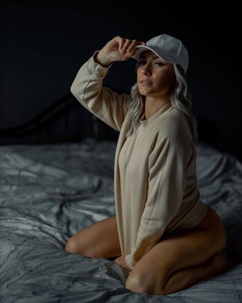 Full leaked Alexina boudreau private photo