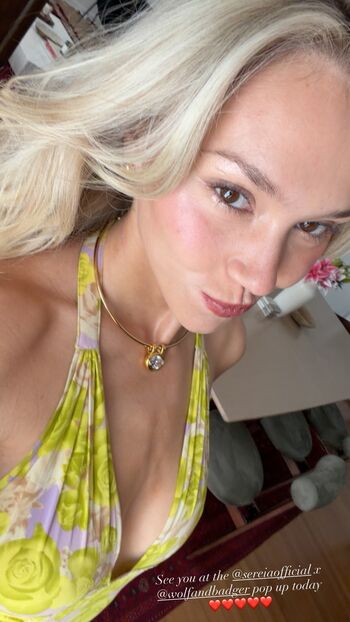 Full leaked Alexis ren  page private photo