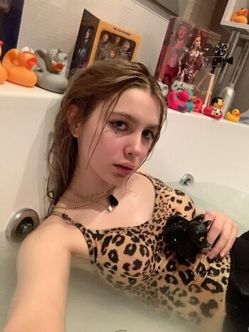 Full leaked Aleyna tilki private photo