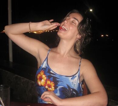 Full leaked Ali macofsky private photo