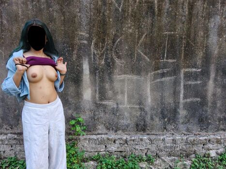 Full leaked Aliaslutt private photo