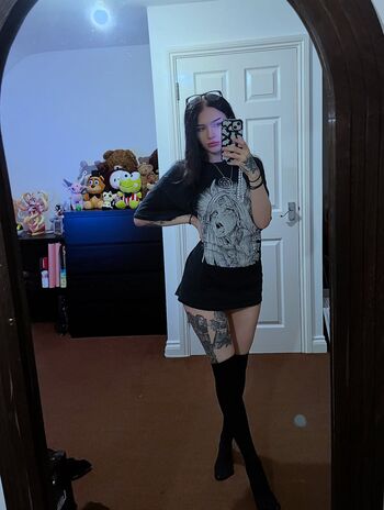 Full leaked Alice hez private photo