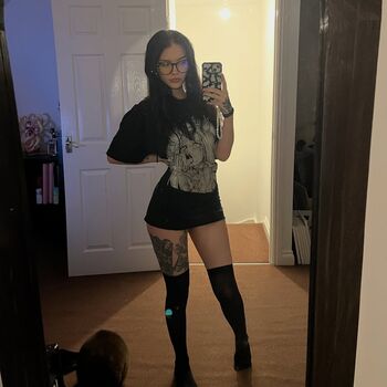 Full leaked Alice hez private photo