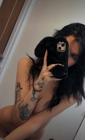 Full leaked Alice hez private photo