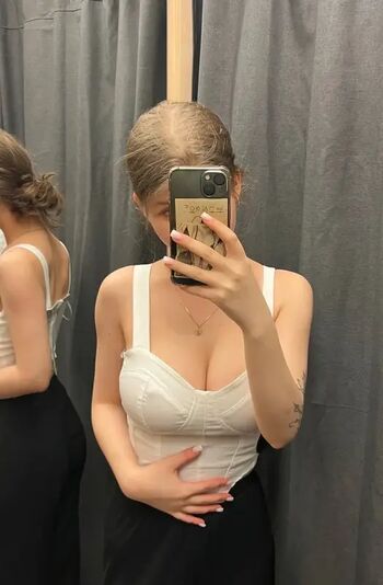 Full leaked Alice tails private photo