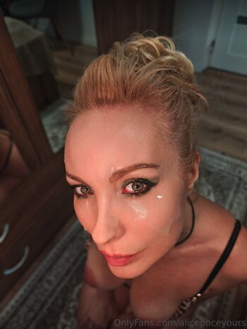Full leaked Aliceonceyours private photo