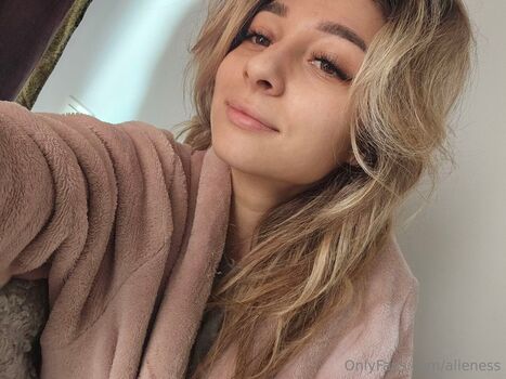 Full leaked Alieness private photo