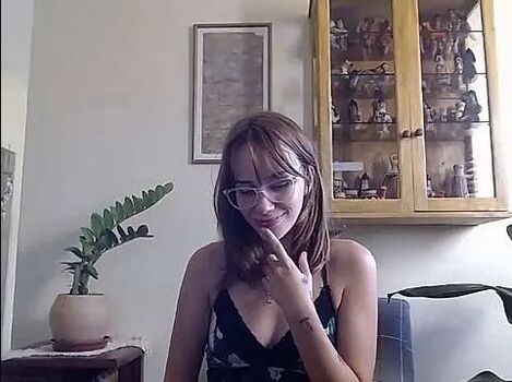 Full leaked Alienprincess private photo