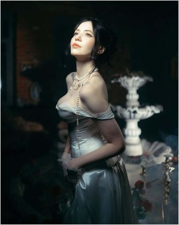 Alina Becker - Social Media