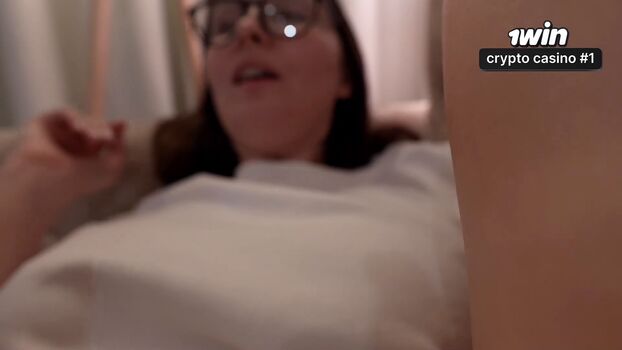 Full leaked Alinarai page private photo