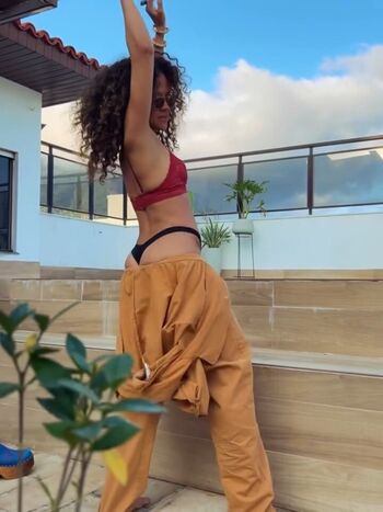 Full leaked Aline borges private photo