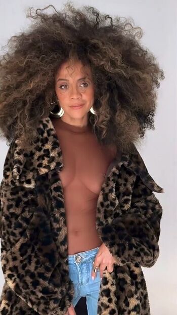 Full leaked Aline borges private photo