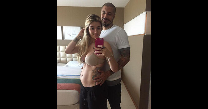 Full leaked Aline gotschalg private photo