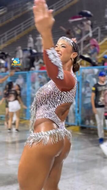 Full leaked Aline patriarca private photo