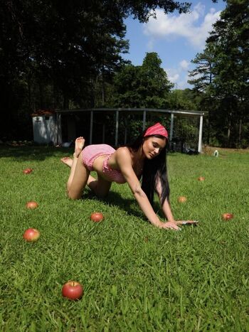 Full leaked Alison mitcham private photo