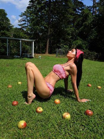 Full leaked Alison mitcham private photo
