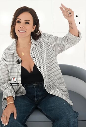 Full leaked Alize lyonnet private photo