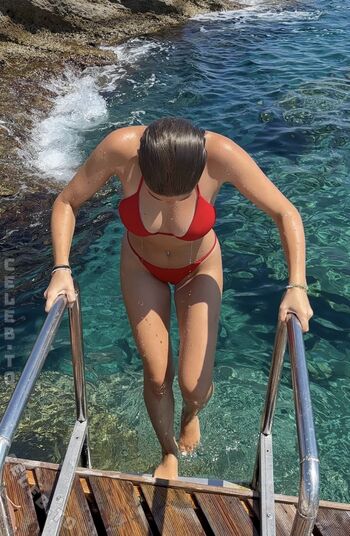 Full leaked Alizee talk private photo