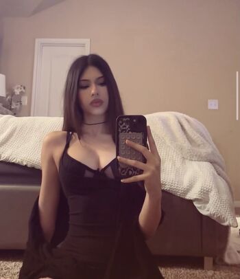 Full leaked Alli private photo
