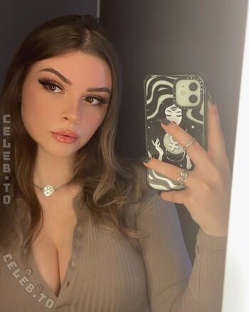 Full leaked Alltimeleah private photo