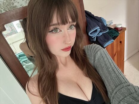 Full leaked Allykitti private photo