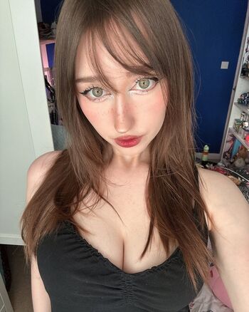 Full leaked Allykitti private photo