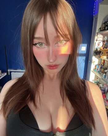 Full leaked Allykitti private photo