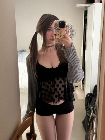 Full leaked Allykitti private photo