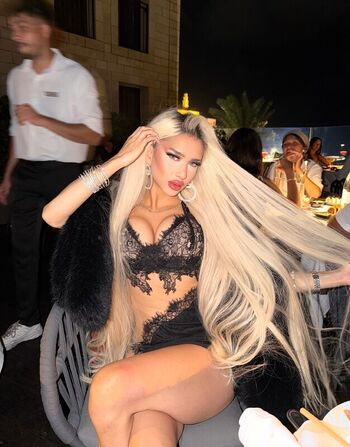 Full leaked Alma raveh private photo