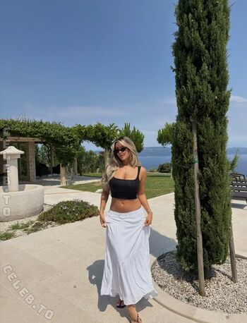 Full leaked Almira azemi page private photo