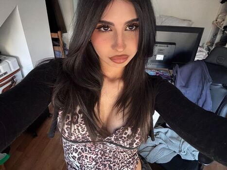 Full leaked Aloonea private photo