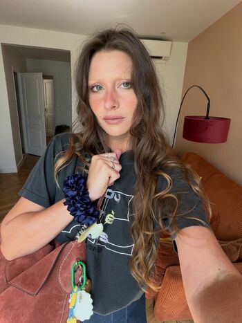 Full leaked Aly michalka private photo