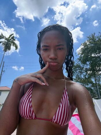 Full leaked Alysontsang private photo